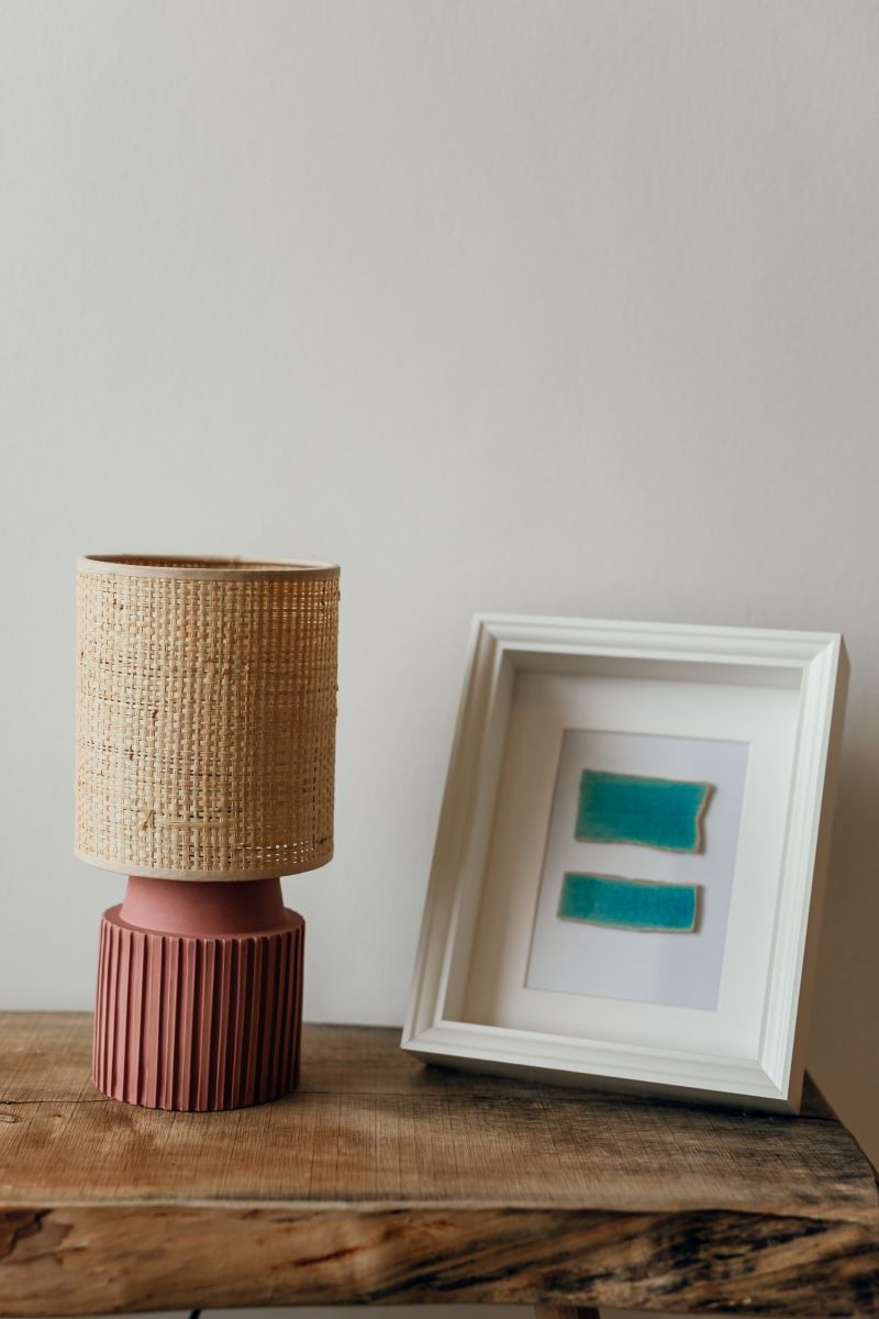 Chic pink with raffia shade table lamp